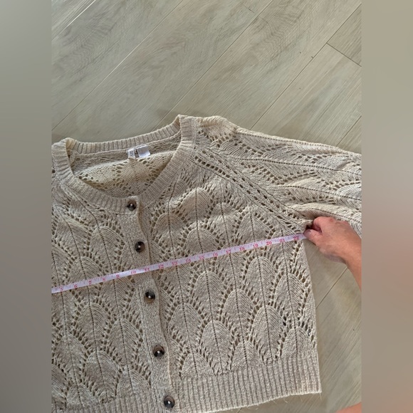 Crocheted Cardigan - Picture 4 of 6